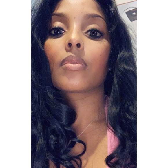 Meet your Posher, Mel - Picture 1 of 1